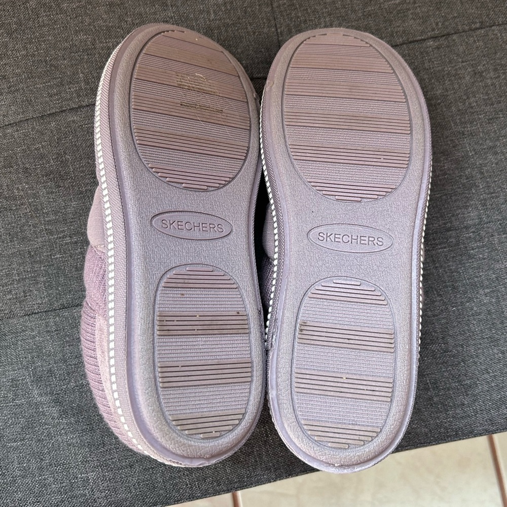 Like New Sketchers Purple Slippers - Picture 4 of 5